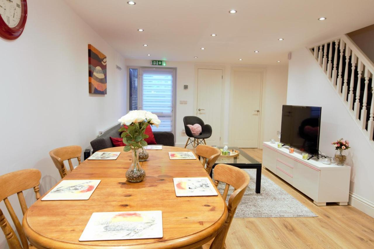 Stylish 2 Bedroom Apartment In The Heart Of Greenwich ロンドン エクステリア 写真