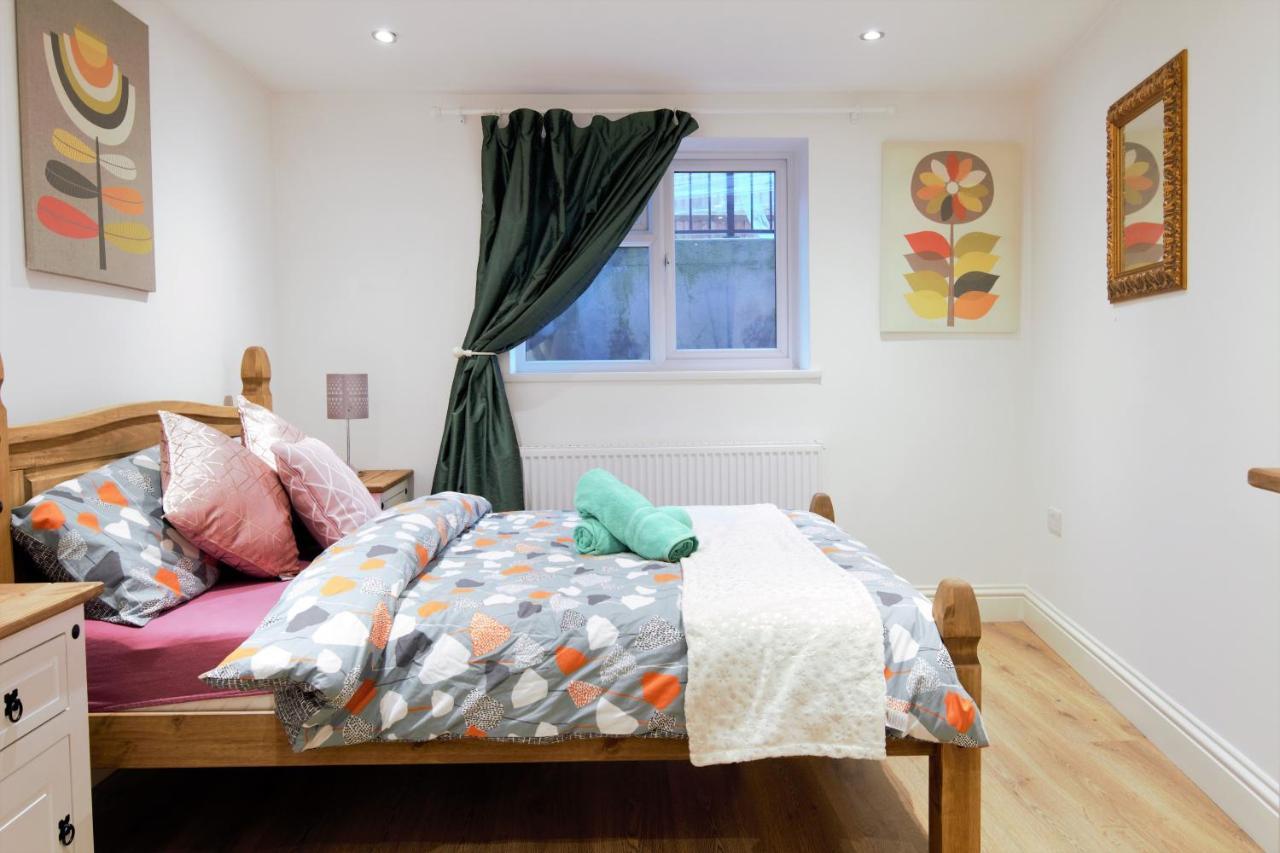 Stylish 2 Bedroom Apartment In The Heart Of Greenwich ロンドン エクステリア 写真