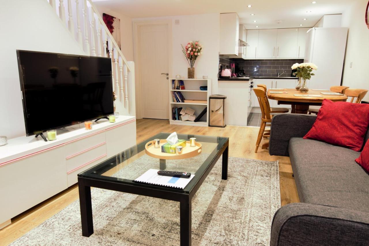 Stylish 2 Bedroom Apartment In The Heart Of Greenwich ロンドン エクステリア 写真